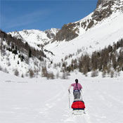 Ski pulka en famille dans les Grisons, Alpes